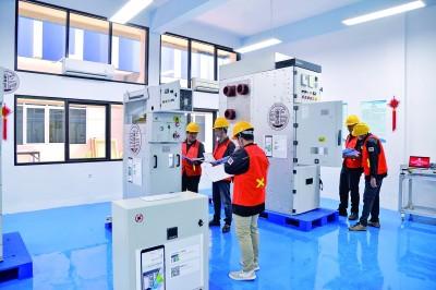 印尼鲁班工坊智能制造中心揭牌