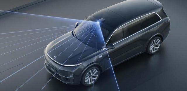 中国车企的自动驾驶路径：骂特斯拉，学特斯拉，成为特斯拉