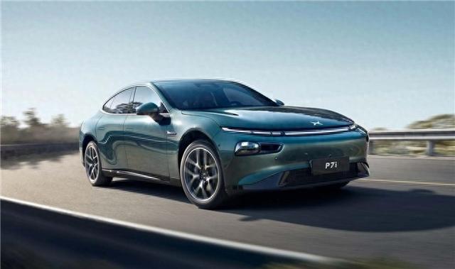 深度盘点！国内自动驾驶头部较量，华为、Momenta 齐驱第一梯队